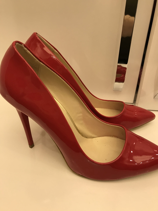 Diğer Kırmızı Stiletto 