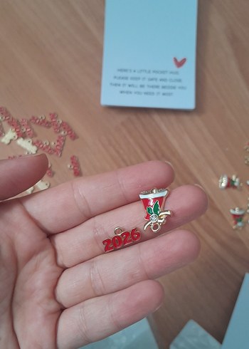  Beden 32 adet Renkli Kart ve Figürlü Masa Oyunu