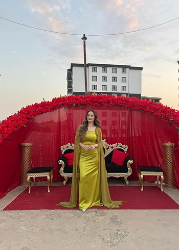 Uzun Kollu Drapeli Gold Abiye Elbise - Görsel 2