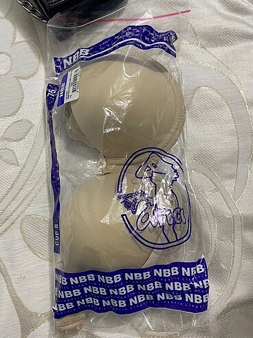 Desteksiz Nbb sütyen