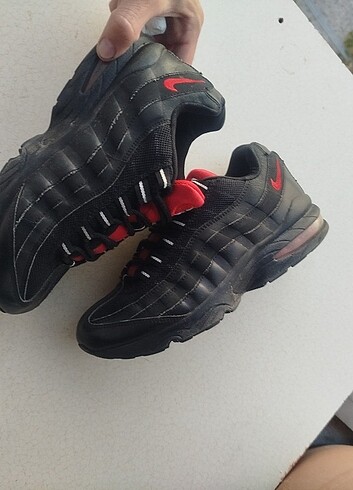 38 Beden siyah Renk Orjinal nike Air Max 95