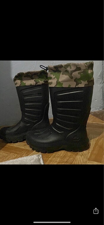 Rüzgar geçirmez yağmur çizmesi