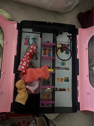 Barbie gardırop