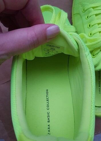 Zara Zara marka neon spor ayakkabı