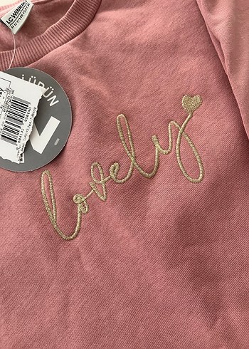 LC Waikiki Kız Çocuk Pembe Dantelli Sweatshirt ve Eşofman Takımı