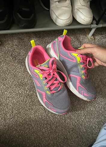 38 Beden gri Renk Skechers Go Run Ayakkabi