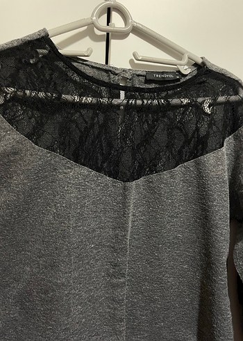 Gri Dantel Detaylı Uzun Kollu Kadın Bluz - Görsel 2