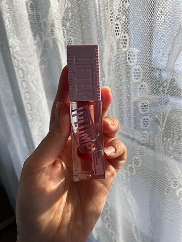 Maybelline New York Lifter Plump Dudak Parlatıcısı