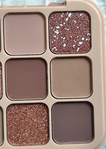 Kahve Tonlarında Göz Farı Paleti - Görsel 4