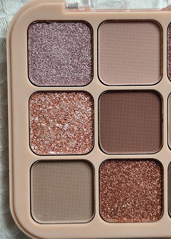 Kahve Tonlarında Göz Farı Paleti - Görsel 3