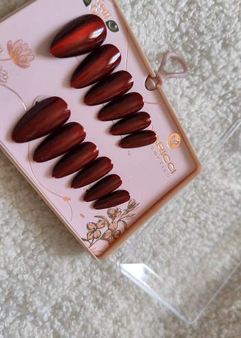 Bordo Parlak Kedi Gözü Tırnak Süsleri - Görsel 2