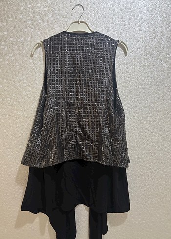 Gri Desenli Drapeli Kolsuz Mini Yelek - Görsel 3