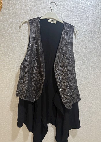 Gri Desenli Drapeli Kolsuz Mini Yelek - Görsel 2