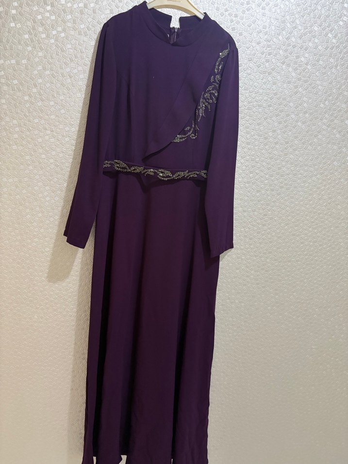 Mor Uzun Kollu Nakışlı Abiye Elbise - Görsel 3