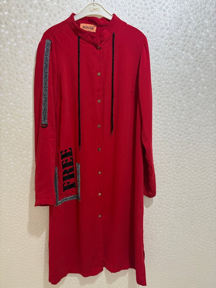 Düğmeli Kırmızı Uzun Kadın Tunik - Görsel 2