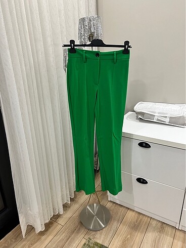 Bershka kumaş pantolon