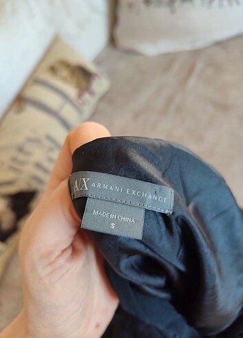 Armani Exchange Tek kollu bluz