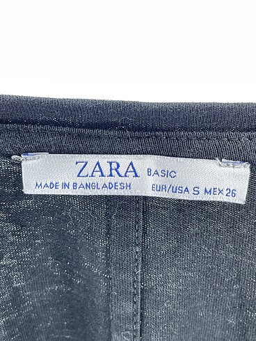 s Beden siyah Renk Zara T-shirt %70 İndirimli.