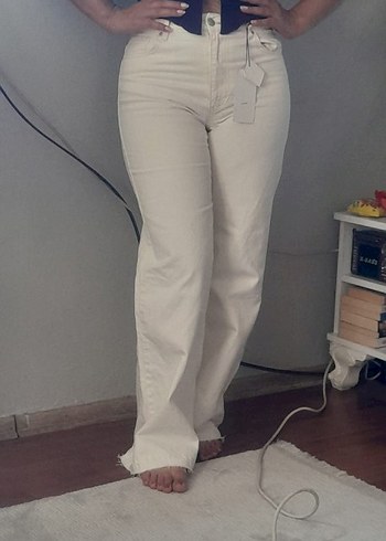 Zara Beyaz Midi Boy Regular Fit Kot Pantolon