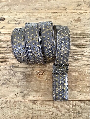 #Louis Vuitton taşlı&deri kemer
