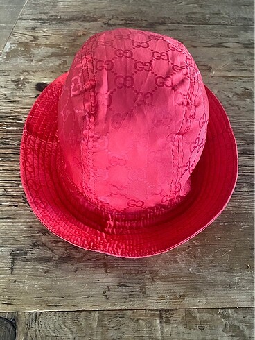  Beden kırmızı Renk #GUCCİ bucket şapka/orjinal