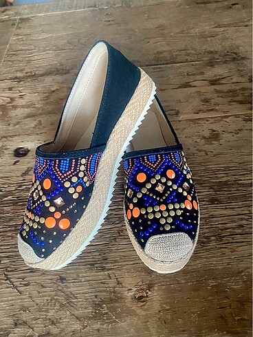 35,5 Beden #Rouge nubuk taşlı pullu espadril