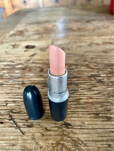Beden ten rengi Renk #MAC FleshPot A/34 ruj/orjinal
