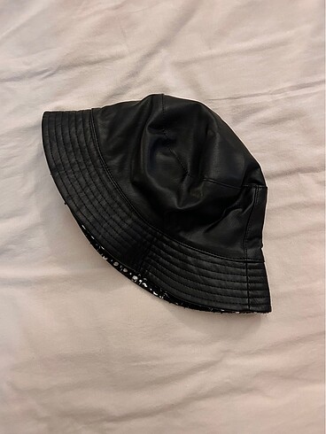 Zara Çift yönlü bucket hat şapka