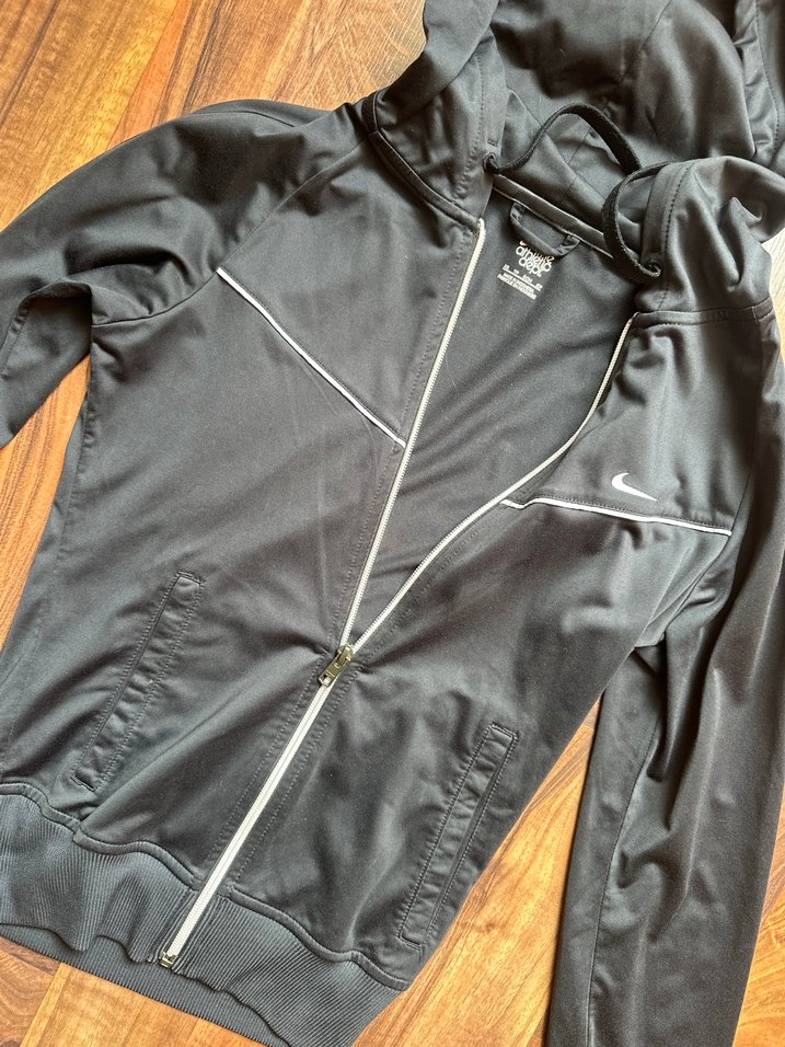 Siyah Fermuarlı Kadın Spor Ceket - Görsel 2