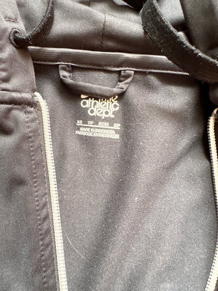 Siyah Fermuarlı Kadın Spor Ceket - Görsel 3