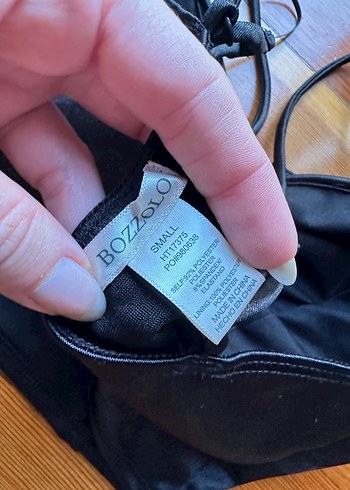 Siyah V Yaka İp Askılı Parlak Bustiyer - Görsel 5