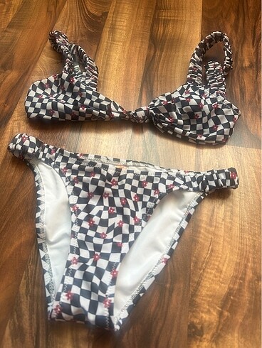 Kom TLT Bikini & Pareo