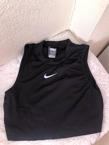 Spor üst