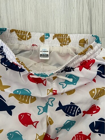 LC Waikiki LCW Deniz Şortu 4-5 yaş