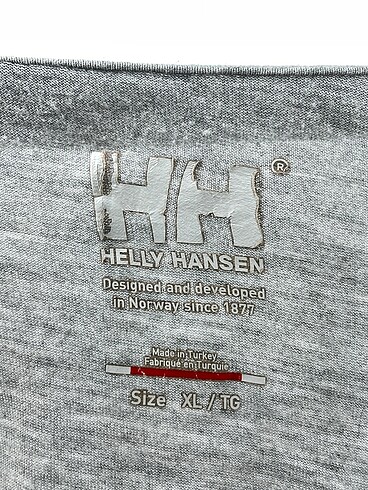 xl Beden gri Renk Helly Hansen T-shirt %70 İndirimli.