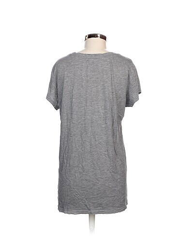 xl Beden Helly Hansen T-shirt %70 İndirimli.