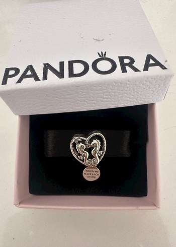 Pandora Kalp Deniz Atı Charm