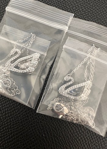 Swarovski Kuğu Kolyeler