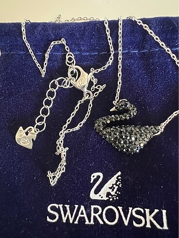 swarovski Swarovski Black Swan Kolye
