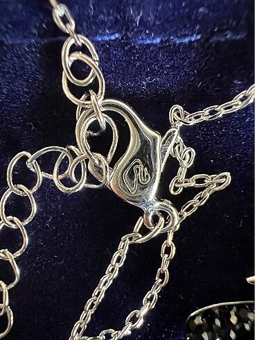 Beden beyaz Renk Swarovski Black Swan Kolye
