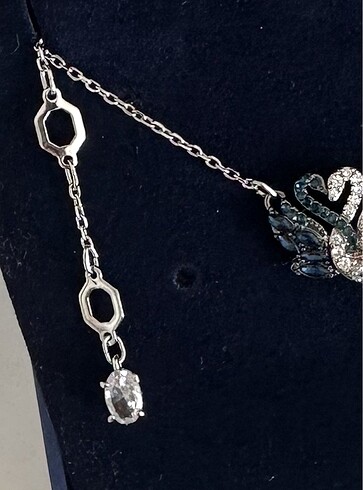 Beden beyaz Renk Swarovski Swan Kolye