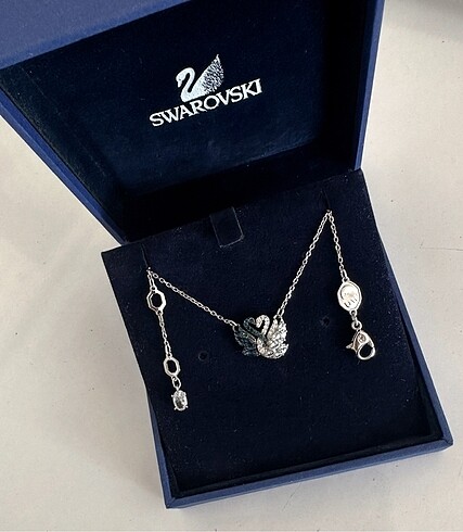 Beden Swarovski Swan Kolye