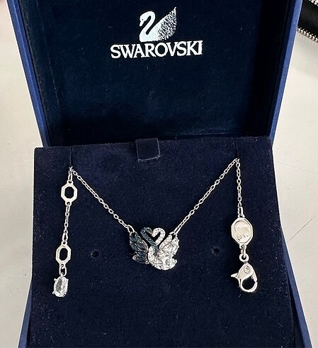 Swarovski Kuğu Kolye
