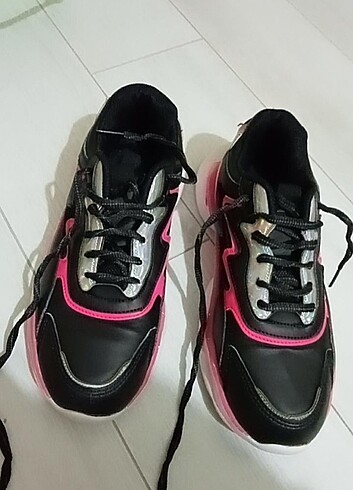 Kız çocuk spor ayakkabı 