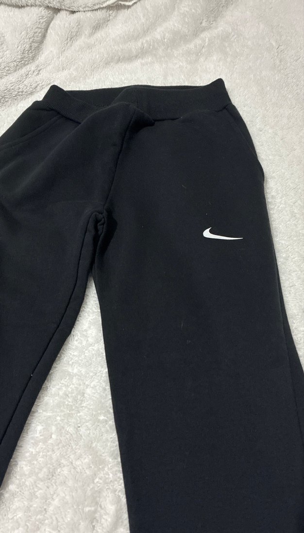 Siyah Rahat Kesim eşofman - Görsel 2