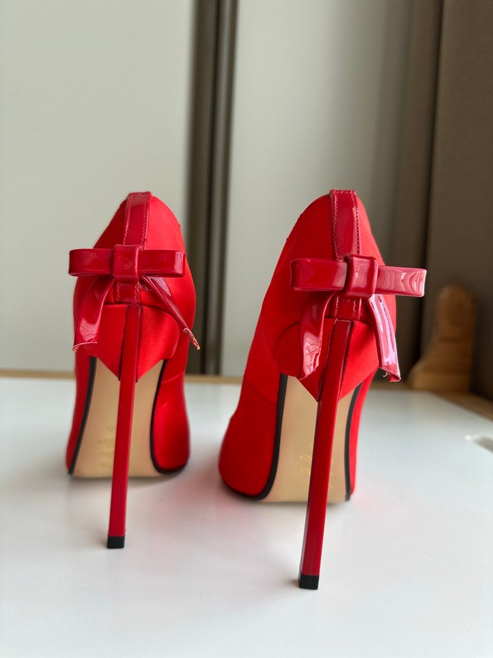 Kırmızı Süet Stiletto Fiyonklu Kadın Ayakkabı - Görsel 3