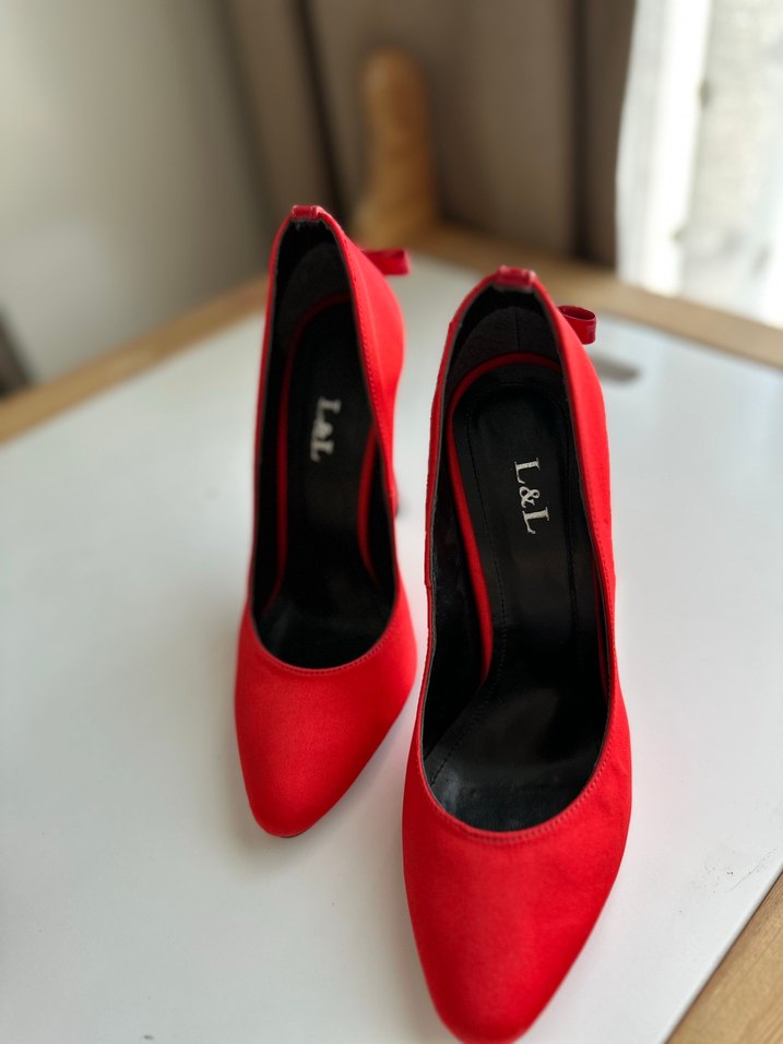 Kırmızı Süet Stiletto Fiyonklu Kadın Ayakkabı - Görsel 4