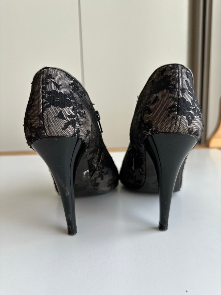 Dantel Detaylı Kahverengi Stiletto Topuklu Kadın Ayakkabı - Görsel 3