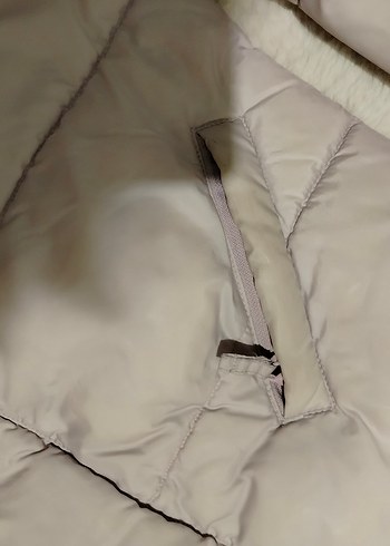 Lila Kapüşonlu Kadın  Mont - Görsel 2