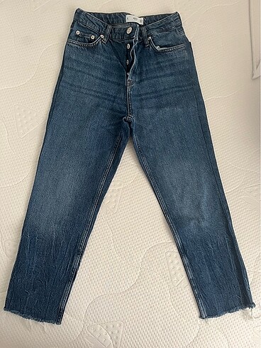 Mango jean